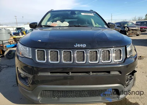2019 Jeep Compass Latitude z USA, uszkodzony, nr VIN 3C4NJDBB9KT660908